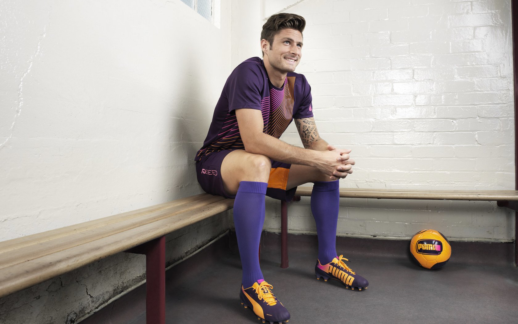 爱游戏tv-当公牛角抵雷霆，英格拉姆在欧冠半决赛的接管艺术