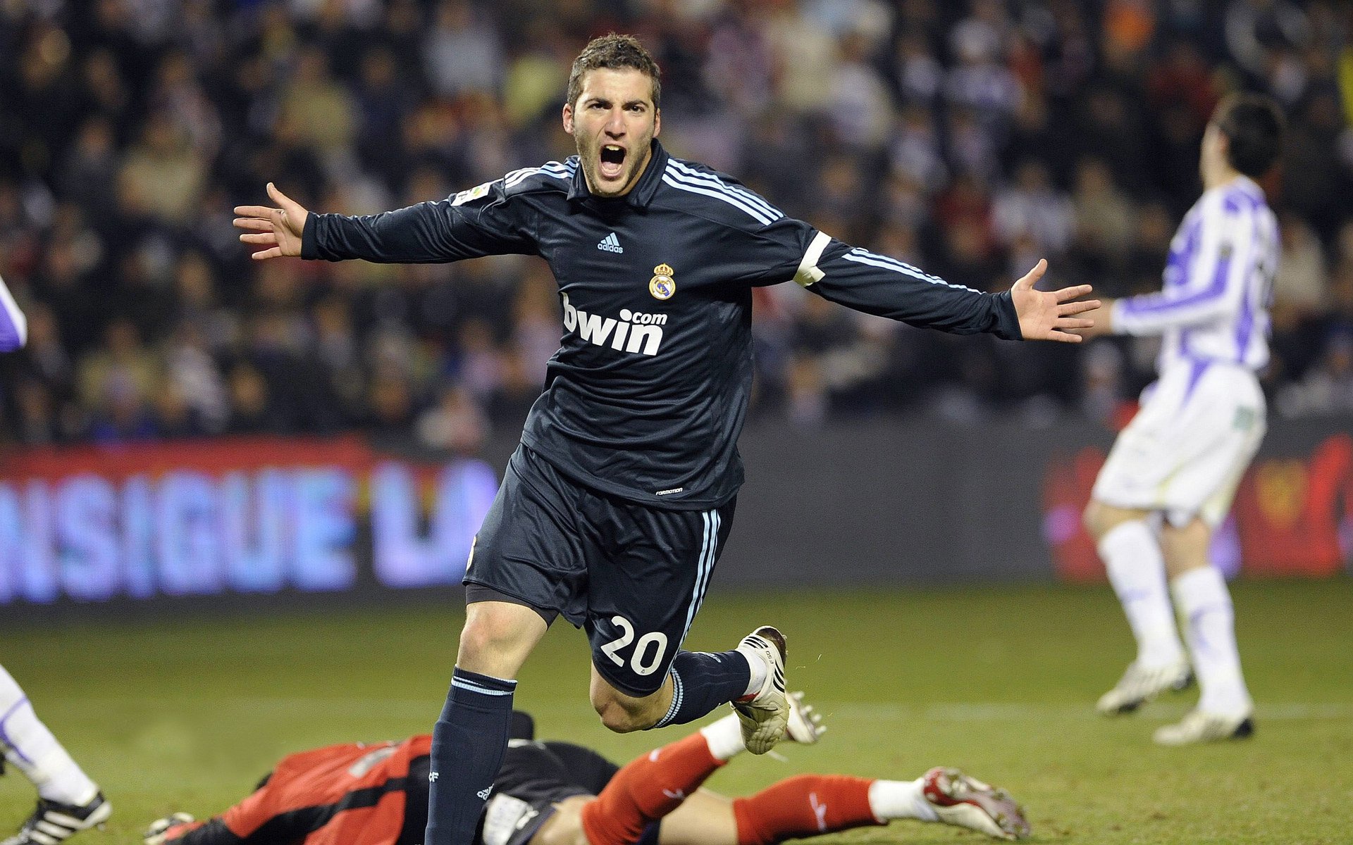 当红龙长啸罗马城，内马尔在欧冠决赛的加时接管