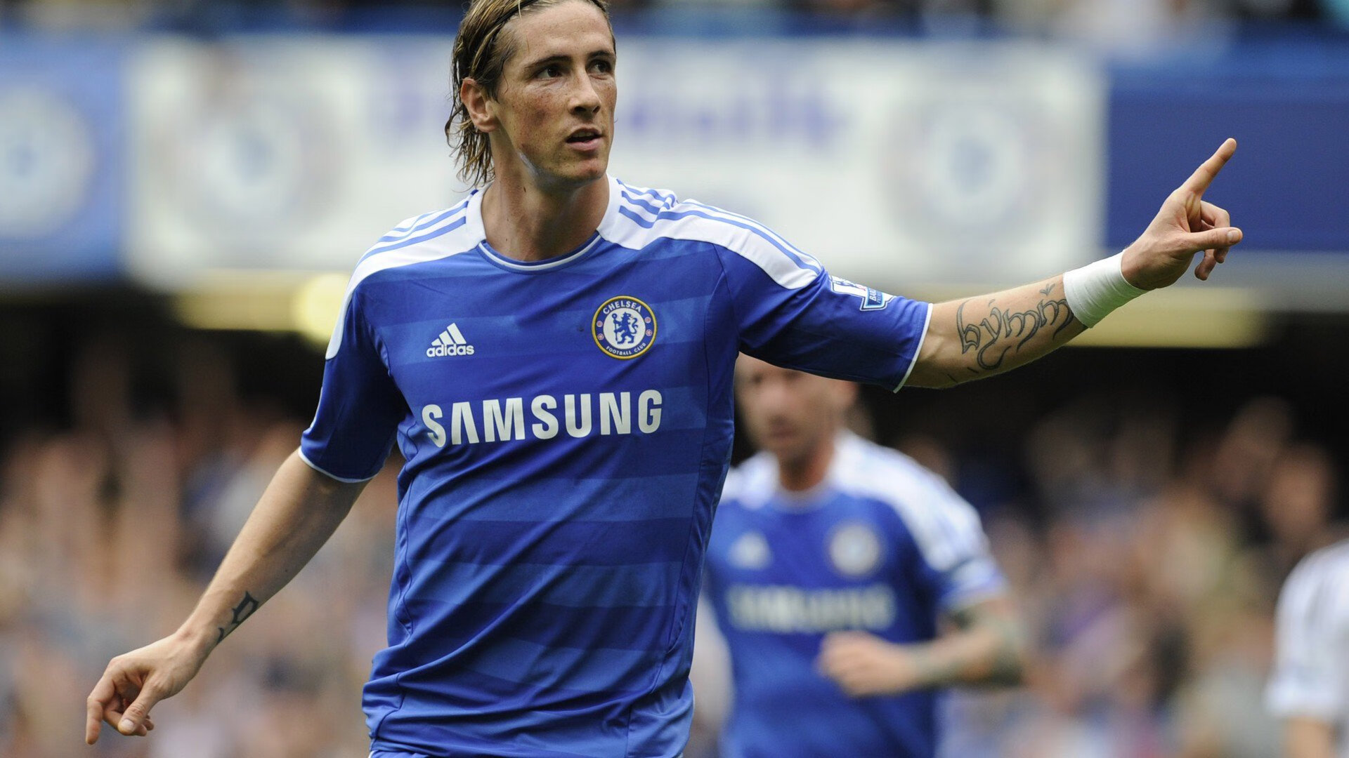 当莱万在欧冠战场苏醒时，哥斯达黎加正用一场掀翻向世界宣示足球的本质